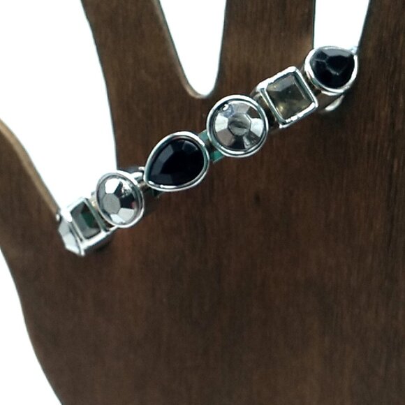 Black and Gray Crystal Stackable Silver-tone Bracelet Magnetic Clasp - Picture 2 of 11